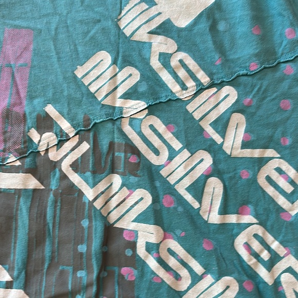 Vintage Quiksilver shirt.  Awesome design from early 2000’s size M - Picture 2 of 4